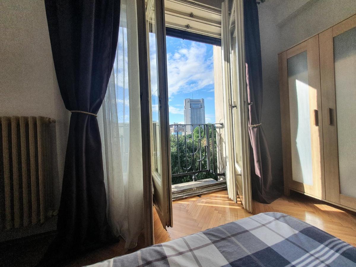 Charming Studio With City View Бухарест Экстерьер фото